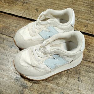 New Balance Toddler Sz 5 Shoes Youth Sneakers Cream Bungee IH237WF Slip On
